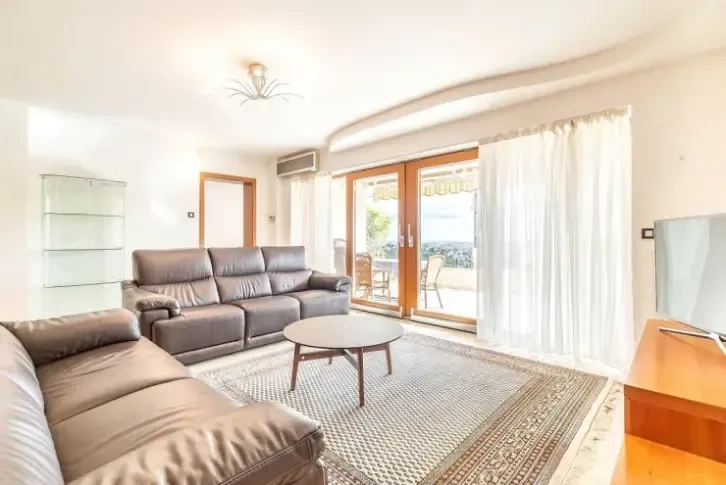 #OСr 20-172 Villa with panoramic views in a prestigious area of Zagreb