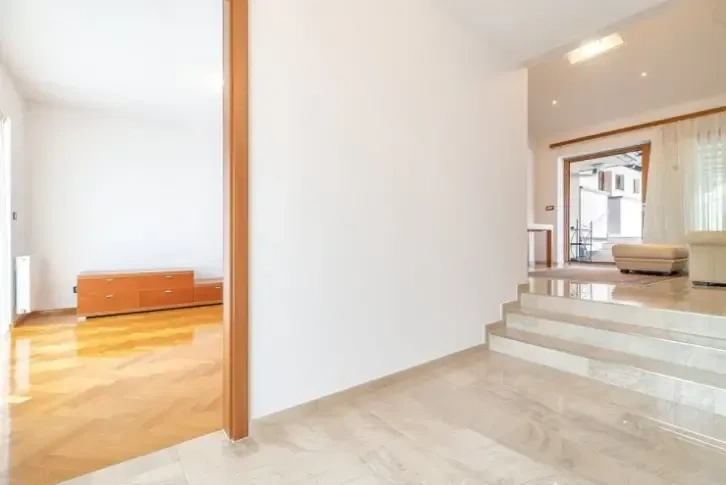 #OСr 20-172 Villa with panoramic views in a prestigious area of Zagreb