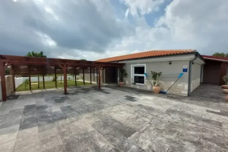 Villa in the medieval town of Svetvincenate, Istria