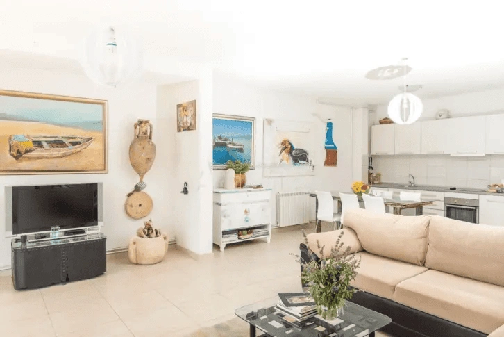 Luxury villa 4+1 in Lustica