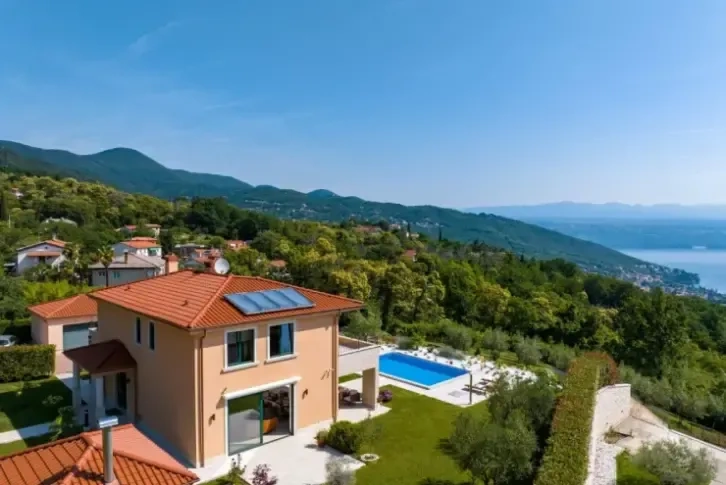 Villa con piscina por € 2400k en Croacia ✅ VelesClub Int.