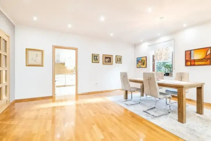 Villa mit Premium-Ausstattung im Zentrum von Samobor