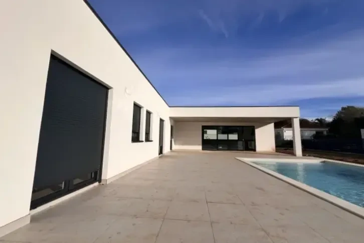 Вилла в тихом районе Недешины, Истрия