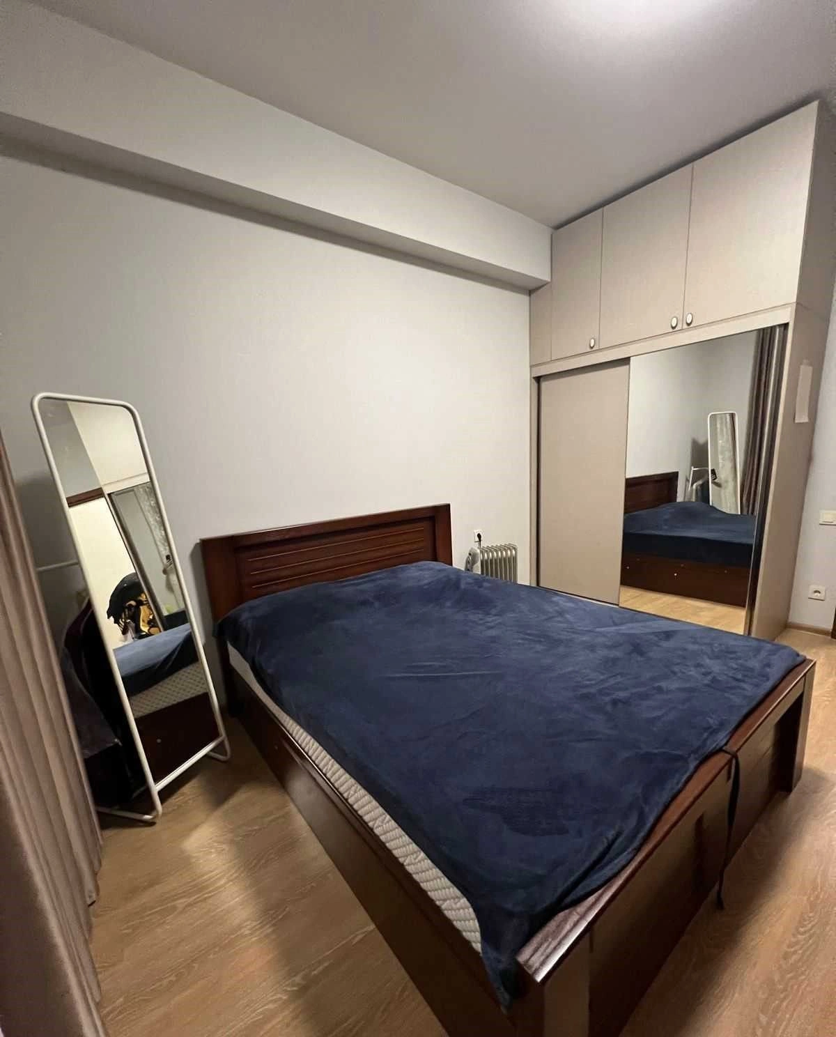 Appartement 2+1 près du parc central de Tbilissi, Géorgie