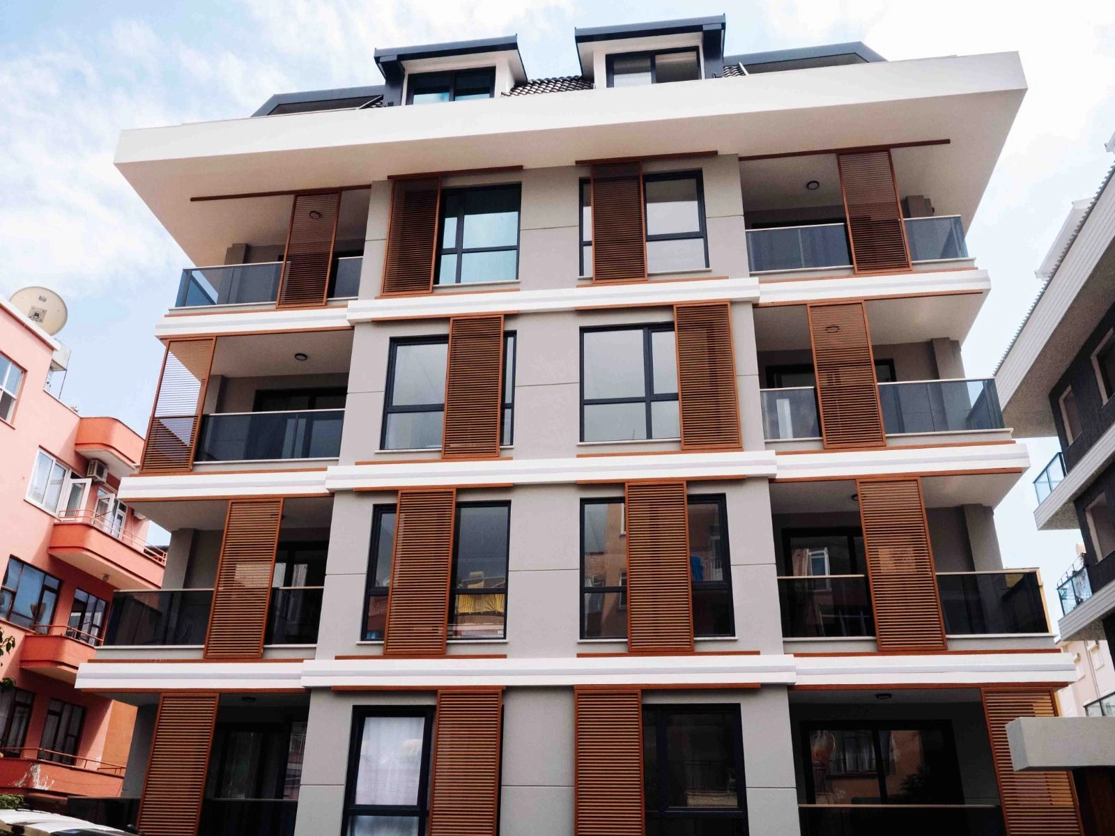 लक्ज़री अपार्टमेंट 1+1 — क्लियोपेट्रा