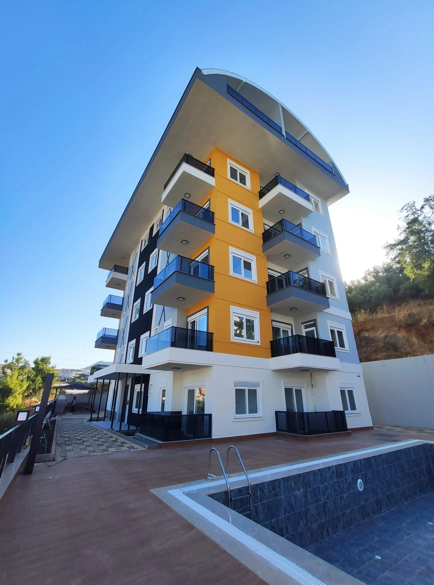 Nuevos apartamentos de 1+1 en Konakli del propietario