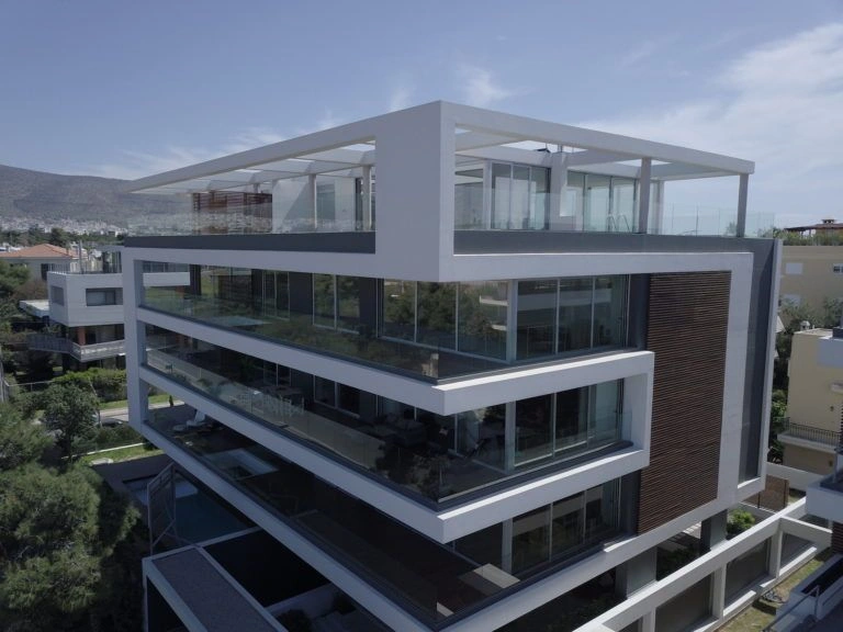 مجمع يتكون من 6 شقق في مدينة أثينا، اليونان