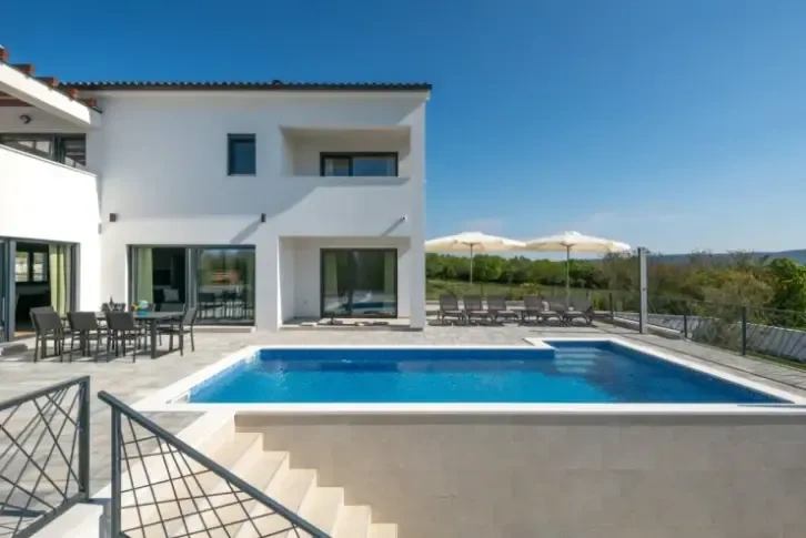 Villa with sea view in Krinica, Istria