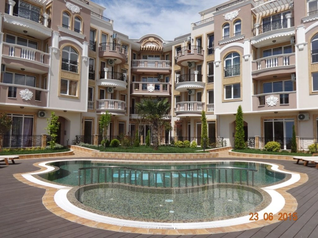 Apartment with furniture and appliances in a modern complex in Ravda, Bulgaria