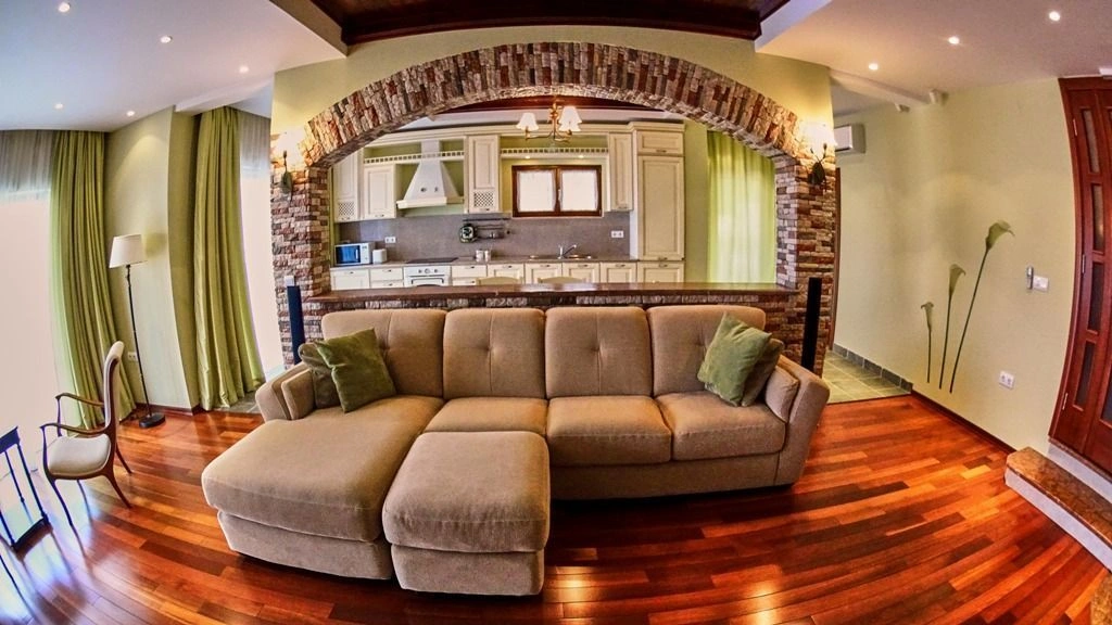 Elite mansion 663m2 in Budva