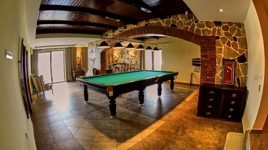 Elite mansion 663m2 in Budva