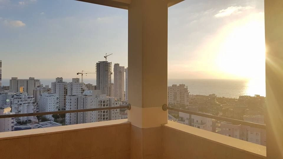 View apartment with a large balcony in Netanya, Israel