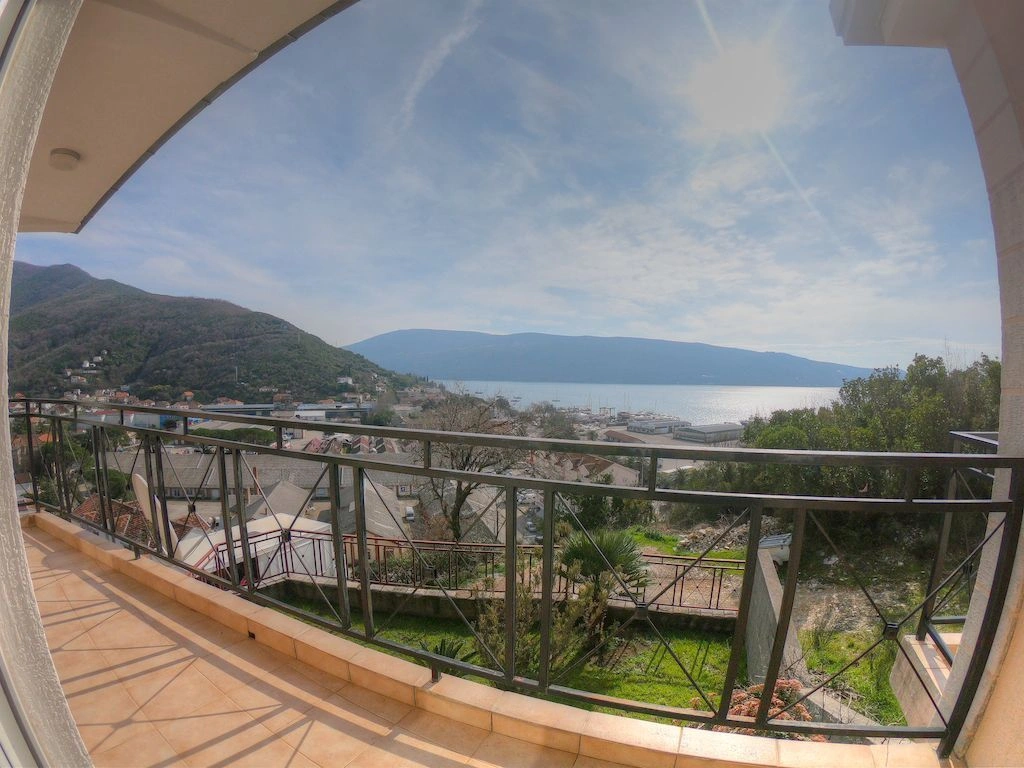 Дом 2+1 в Зеленице