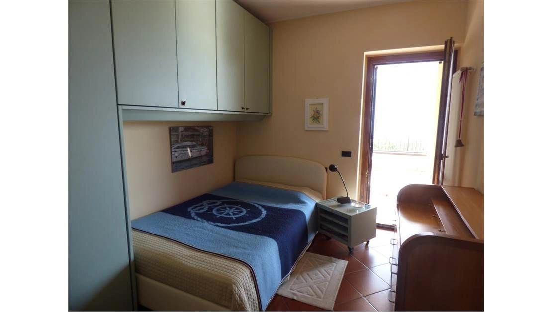View apartment 80 m2 in Como