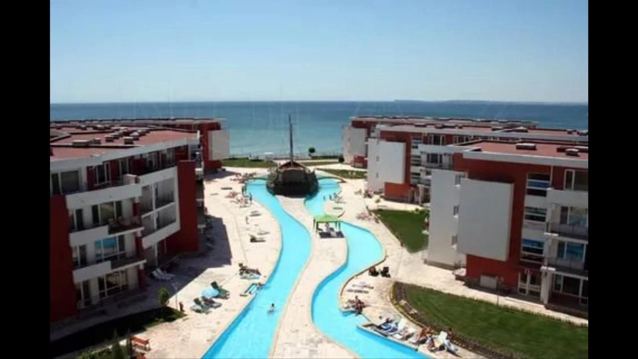 Apartment on the first line of the sea in the resort town of Elenite, Bulgaria