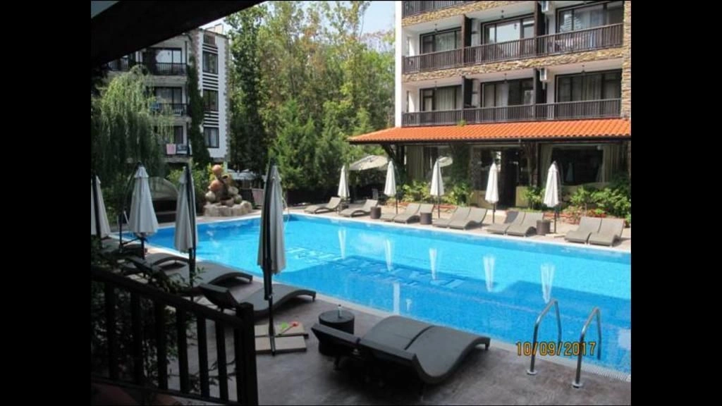 Apartment with furniture and appliances in a prestigious complex in Primorsko, Bulgaria