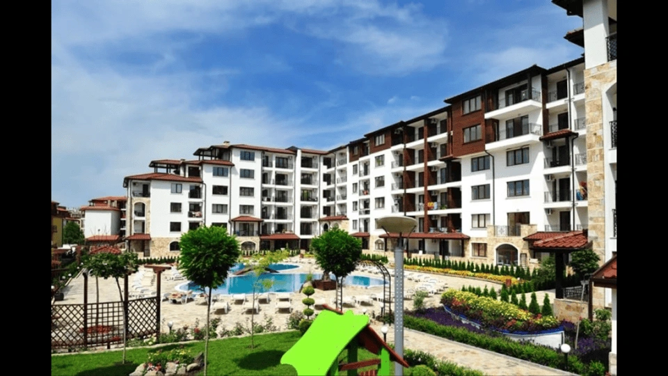 Apartments with furniture and appliances in a prestigious complex in Nessebar, Bulgaria