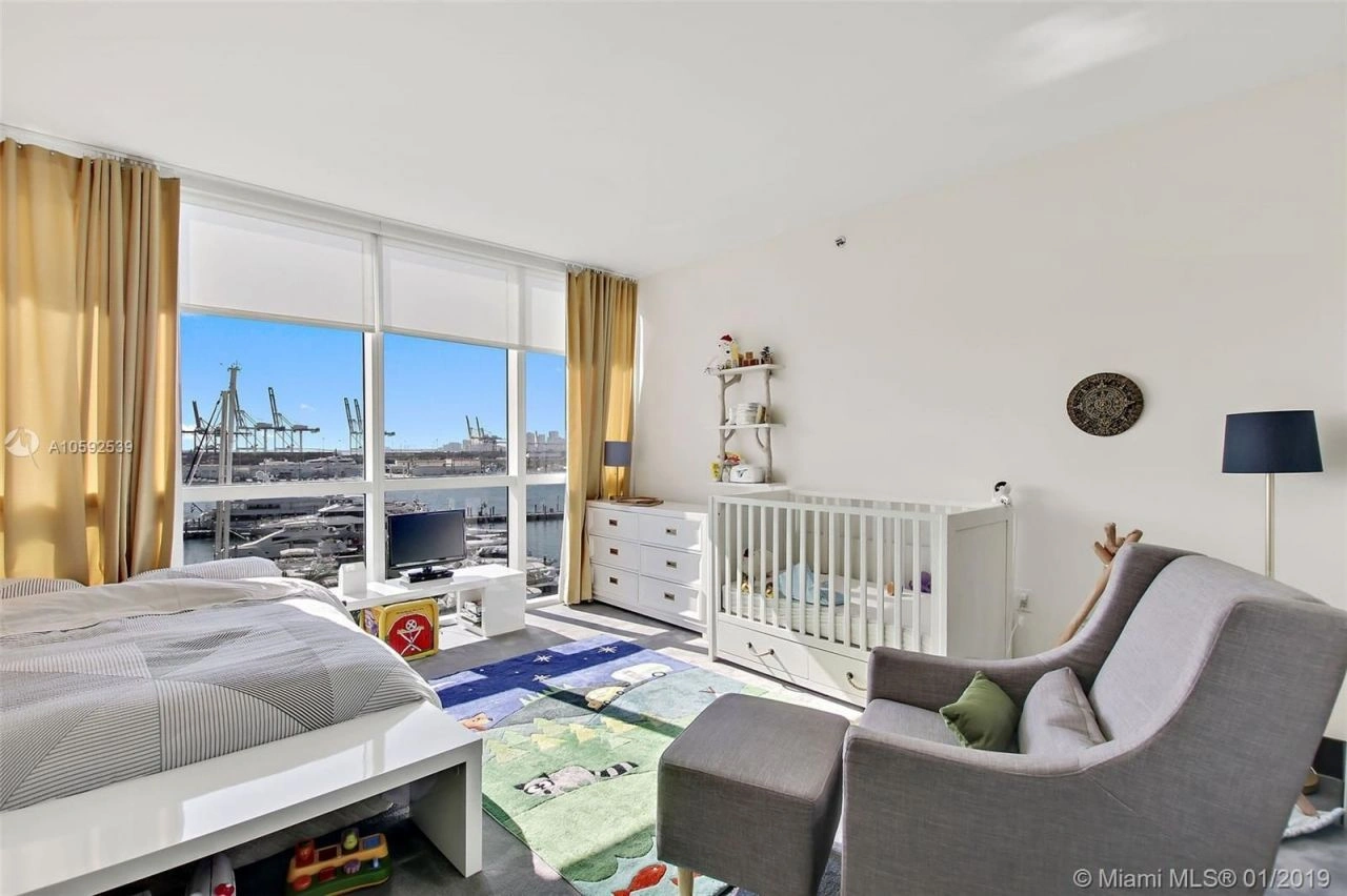 Роскошная квартира 3+1 в комплексе Майами, США