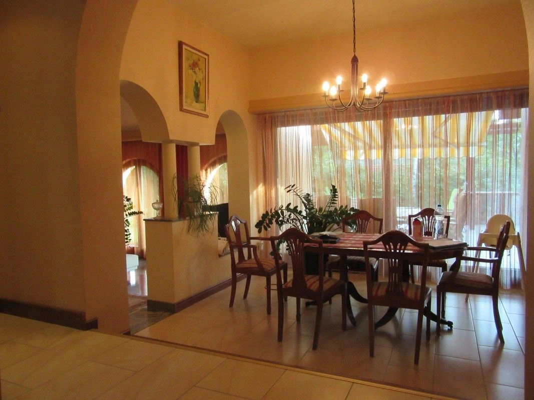 Budapeşte'de eşyalarıyla birlikte 4+1 daire