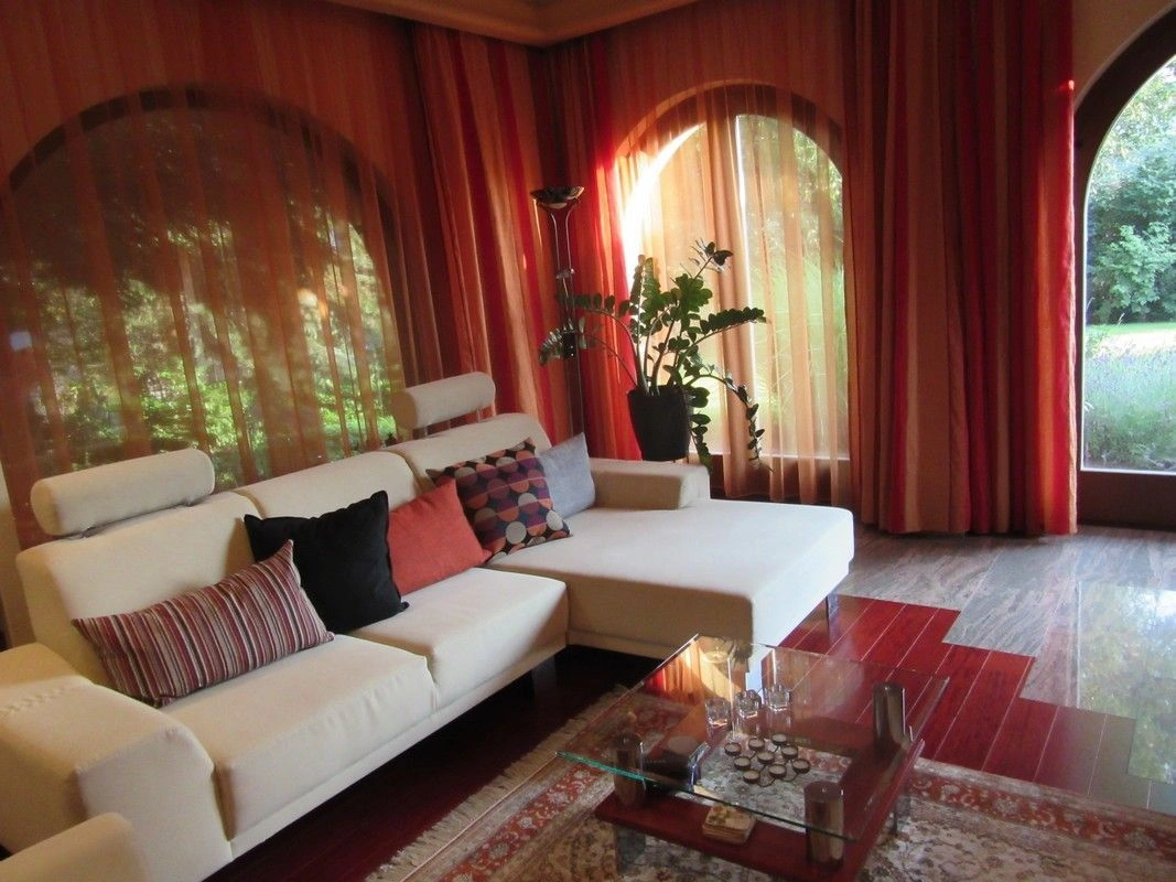 Budapeşte'de eşyalarıyla birlikte 4+1 daire