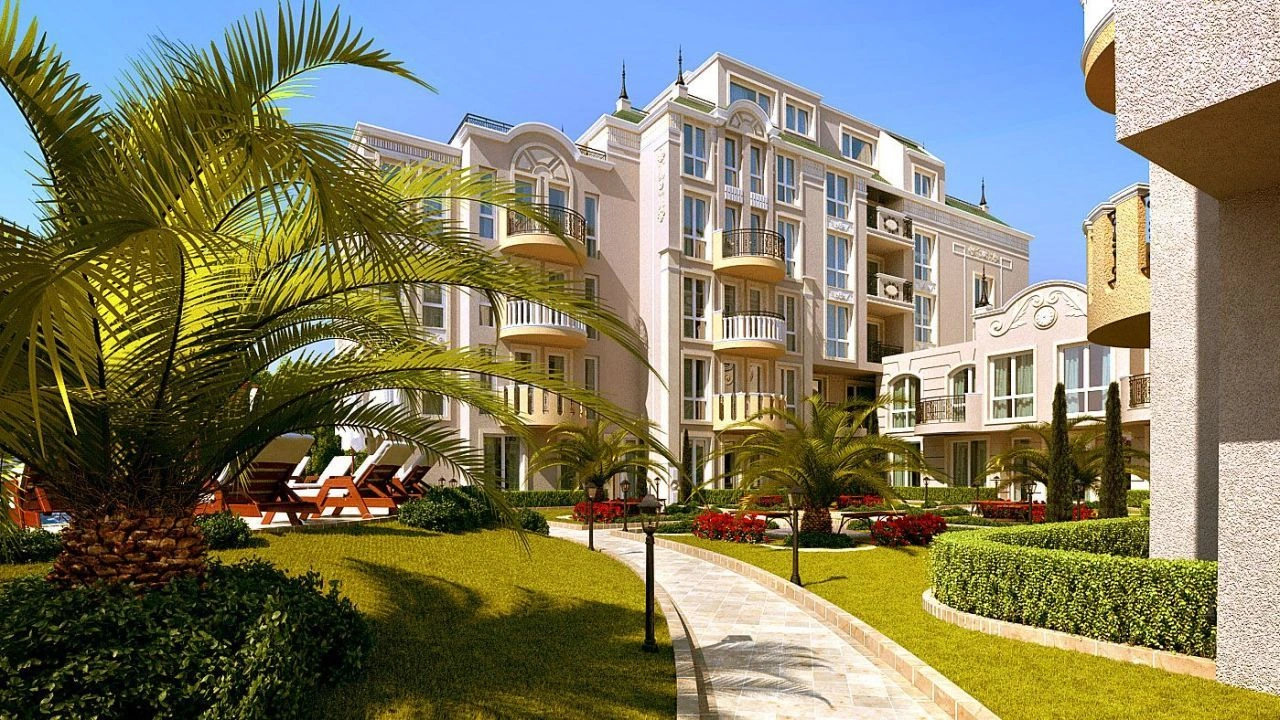Apartment near the beach in a prestigious complex in the center of Ravda, Bulgaria