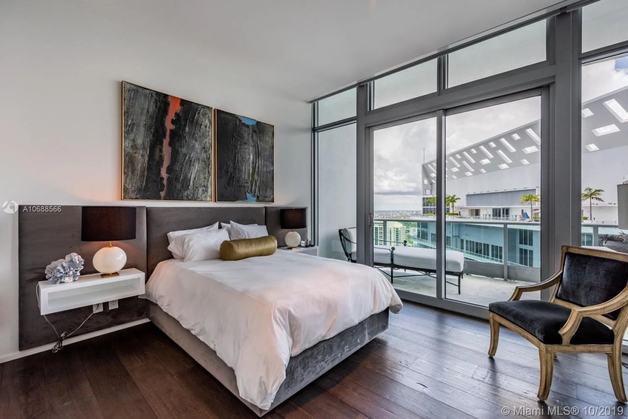 Penthouse within walking distance from the ocean in Miami, USA