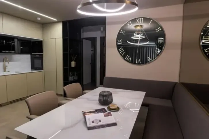 Luxury apartments of 95 sq. m.m overlooking the sea harbor, in the city of Opatija