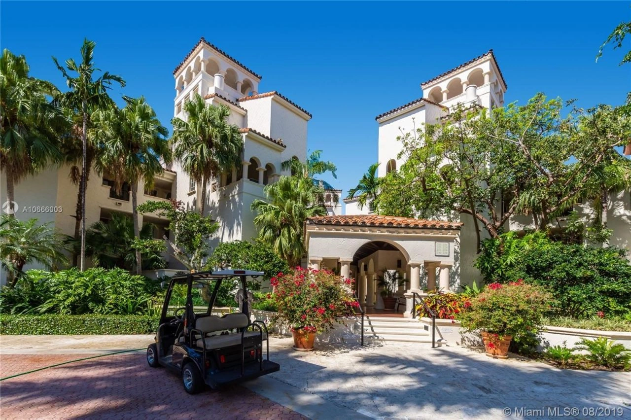 Amplio apartamento con 4 dormitorios en Miami