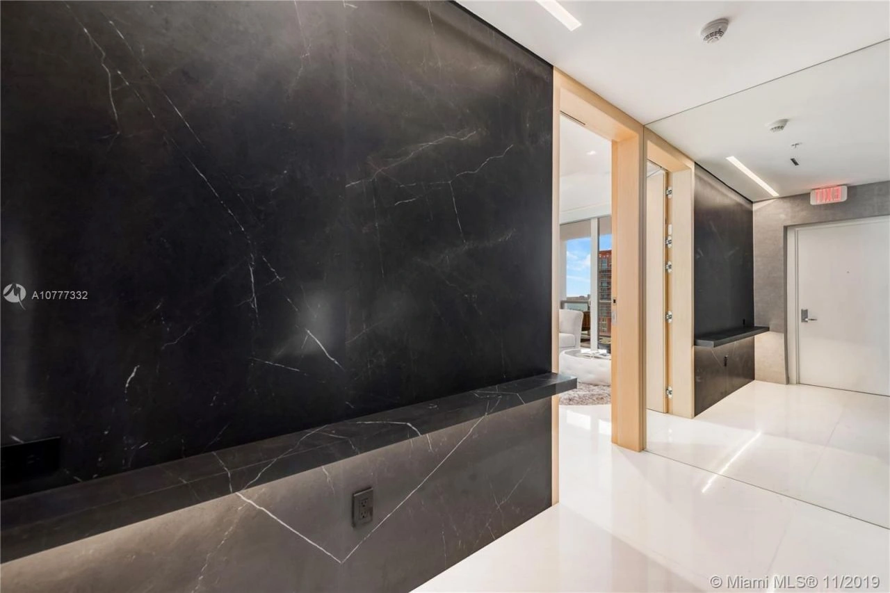 شقة مجهزة بالكامل بمساحة 170 متر مربع في ميامي