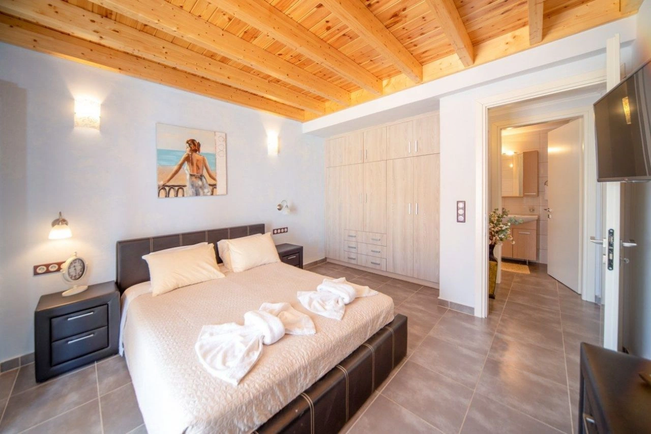 Villa 3+1 in Agios Stefanos