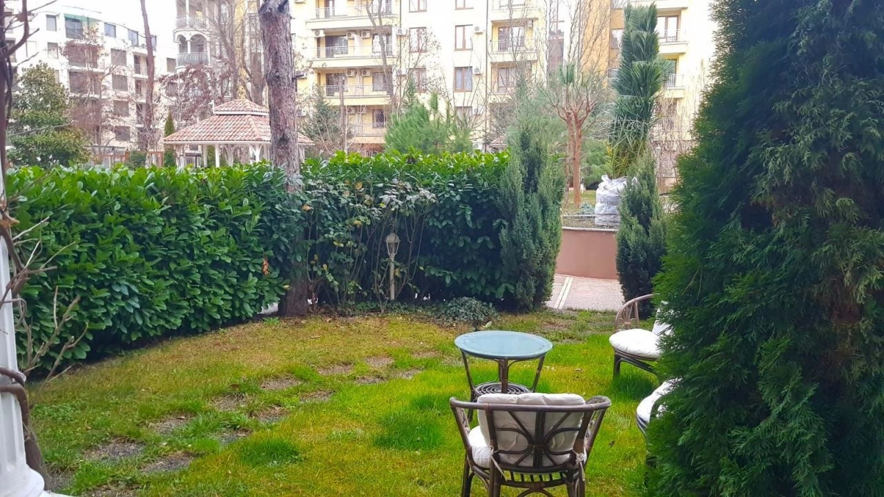 Townhouse with outdoor pool in Sunny Beach, Bulgaria