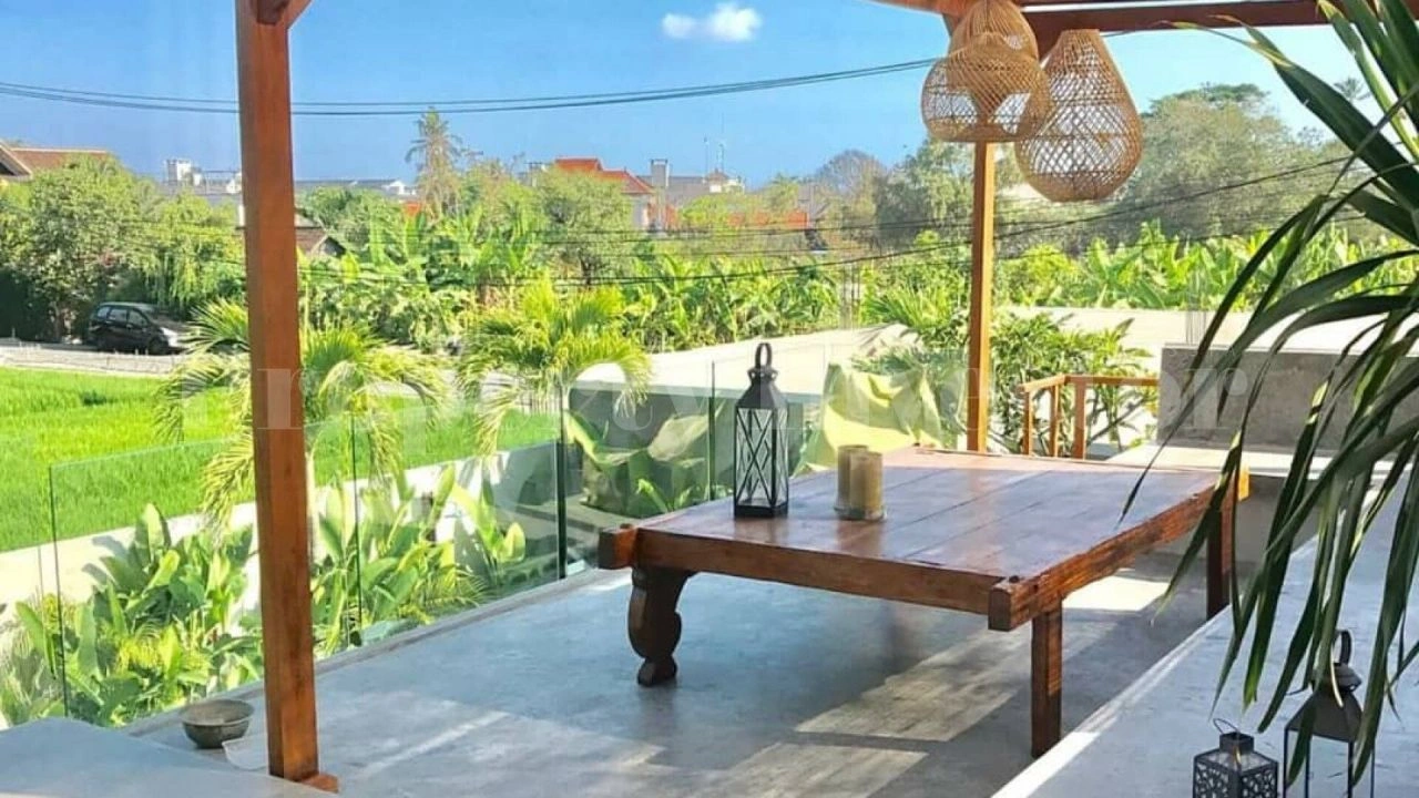 Modern villa 370 m2 in Canggu