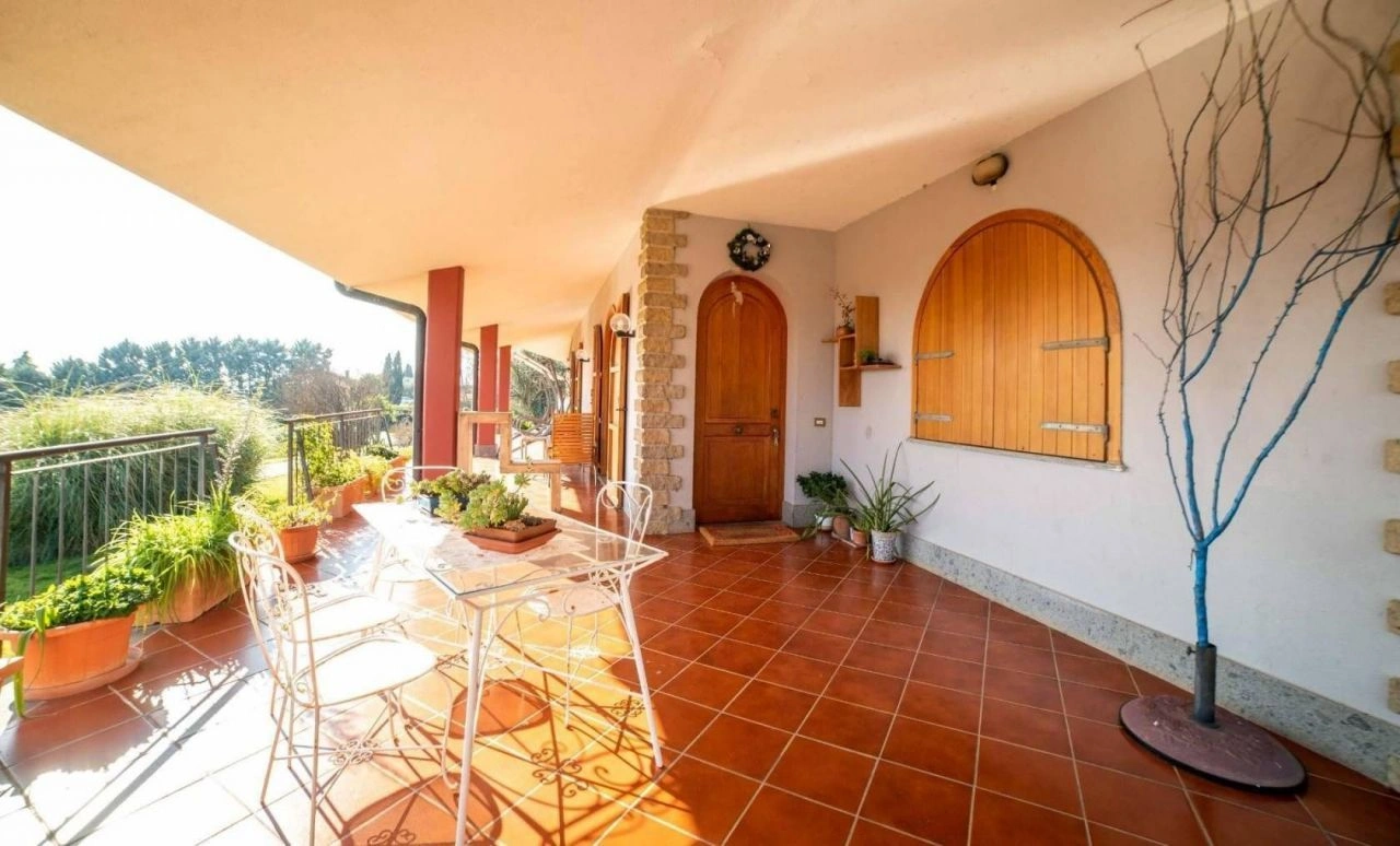 Villa in Cerveteri, area 420 m2