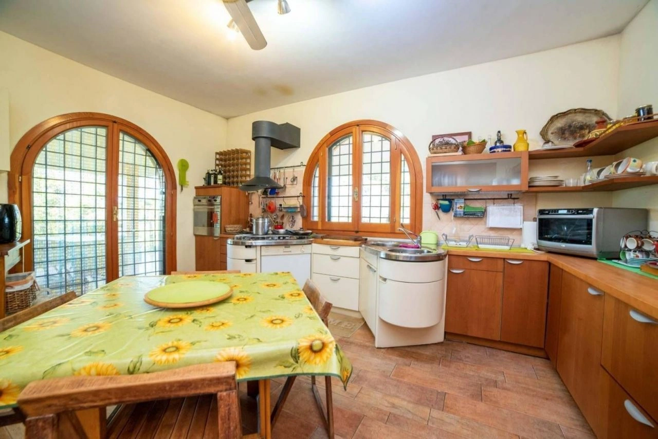 Villa in Cerveteri, area 420 m2