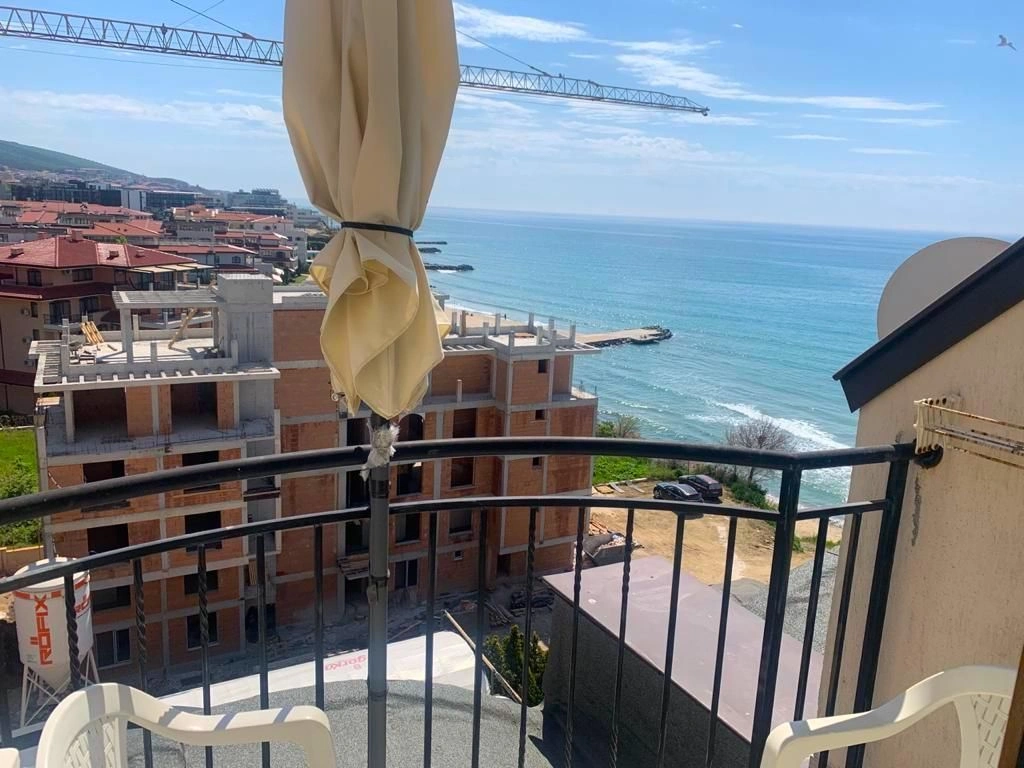 Studio with sea view and spacious terrace in Sveti Vlas, Bulgaria
