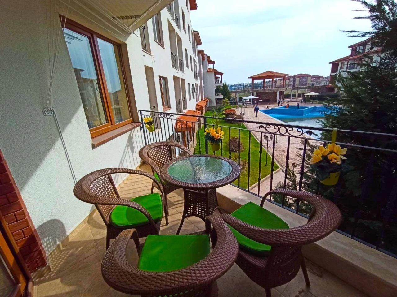 Nessebar (Bulgaristan) kompleksinde iki yatak odalı daire