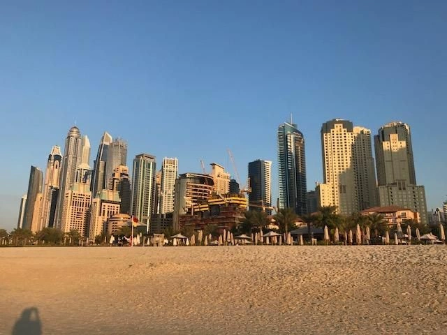 Apartment 100 m2 with views of the Marina and pool