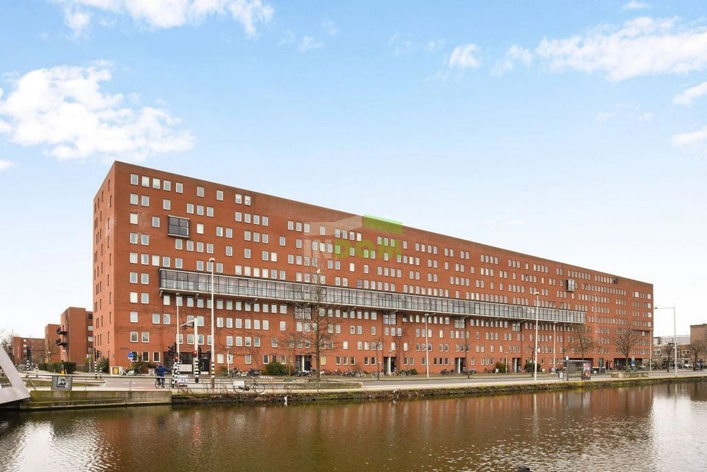 شقة مضيئة بغرفتي نوم بالقرب من مركز أمستردام، هولندا