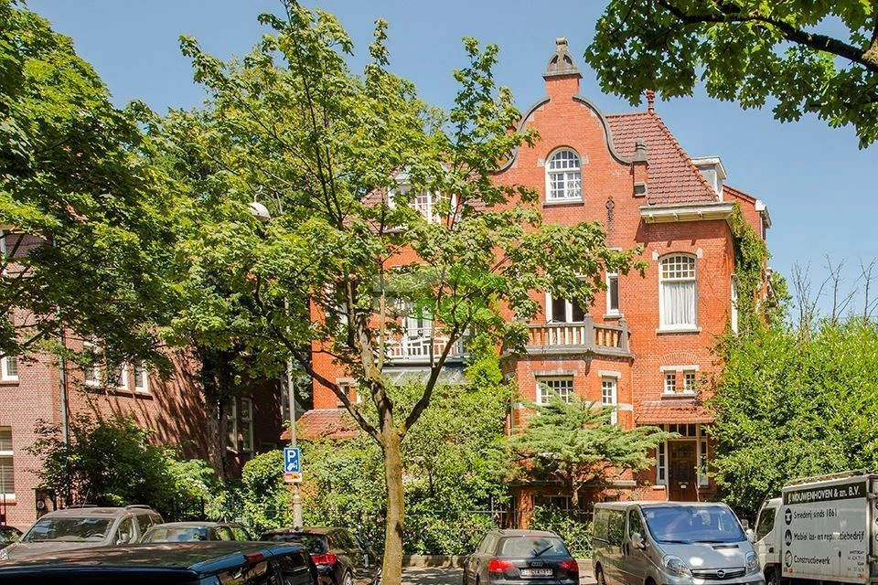 Mansão de luxo com terraço no centro de Amsterdã, na Holanda