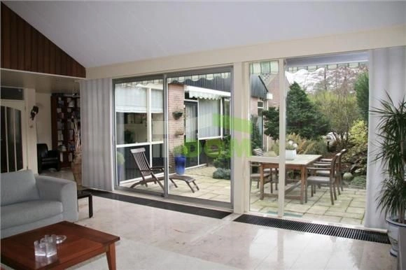 فيلا أنيقة في بورمرند، هولندا، 165 م²