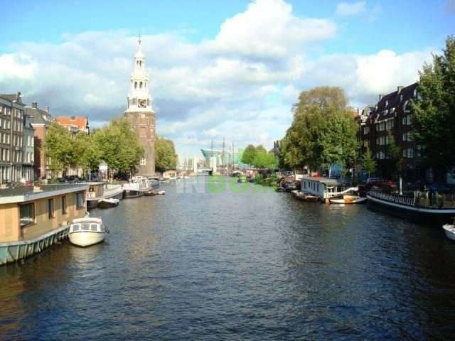 شقة مشمسة في منزل حديث بمركز أمستردام، هولندا