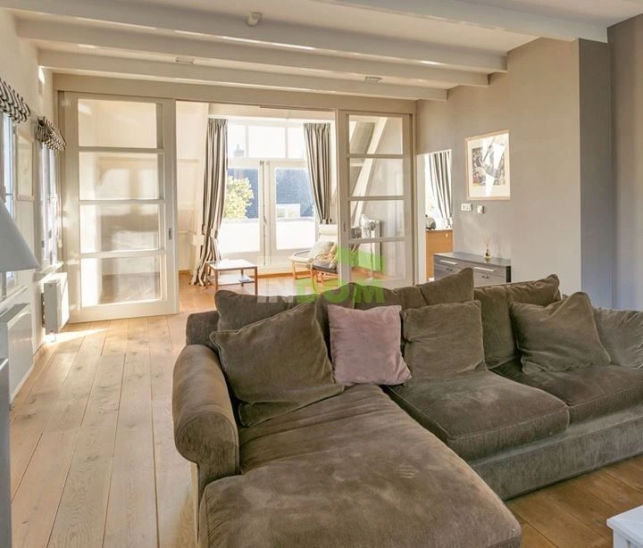 Amsterdam'ın tarihi merkezinde dubleks daire