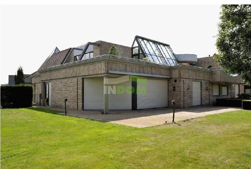 Penthouse with fireplace in the elite suburb of Maaseika, Belgium