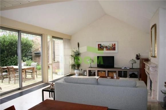 فيلا أنيقة في بورمرند، هولندا، 165 م²