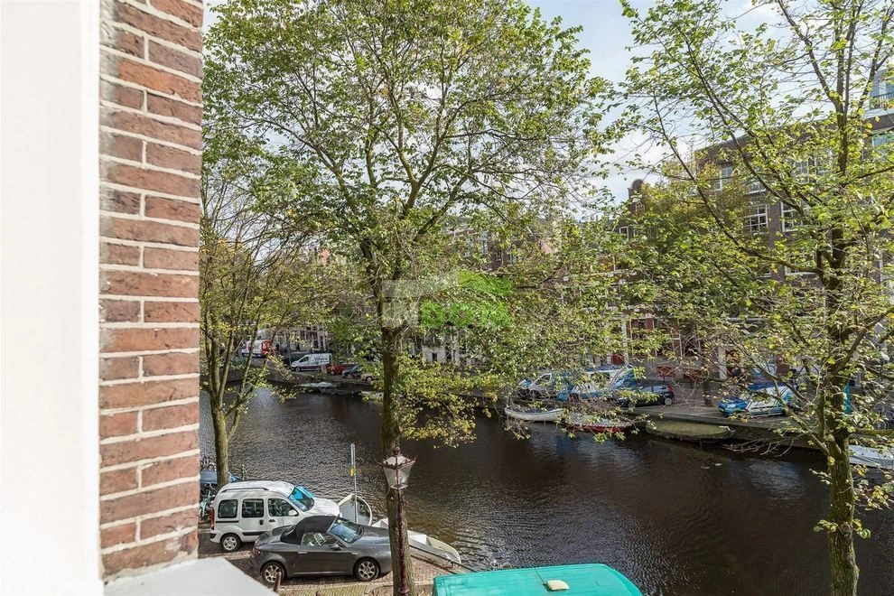 Apartment 1+1 in historic canal house of Amsterdam