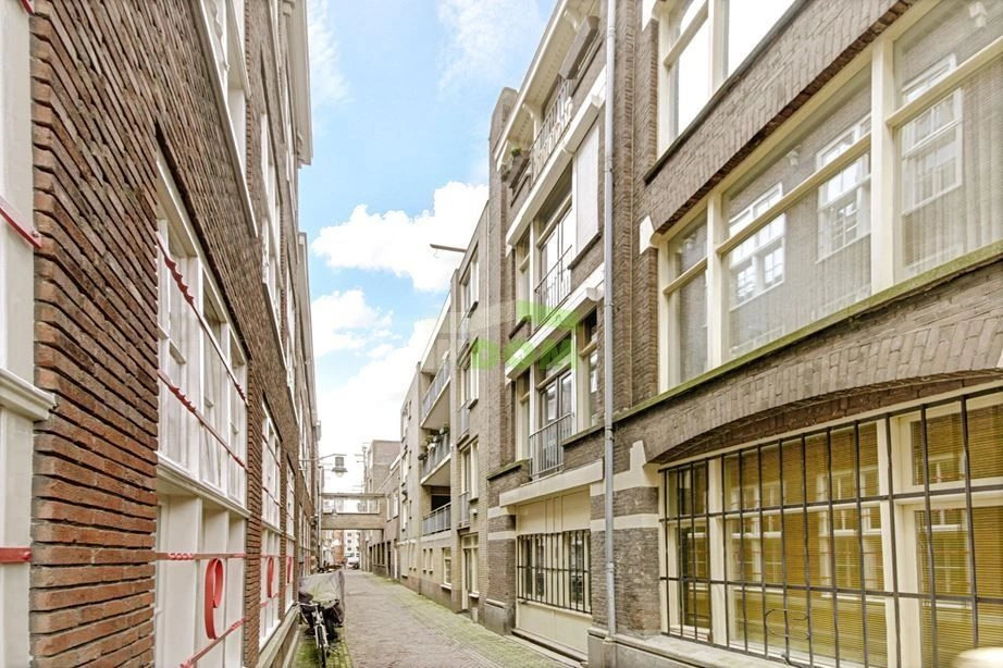 شقة تحتوي على غرفتين واسعتين في مركز أمستردام، هولندا