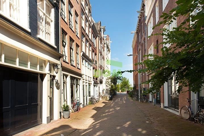 شقة مشمسة في منزل حديث بمركز أمستردام، هولندا