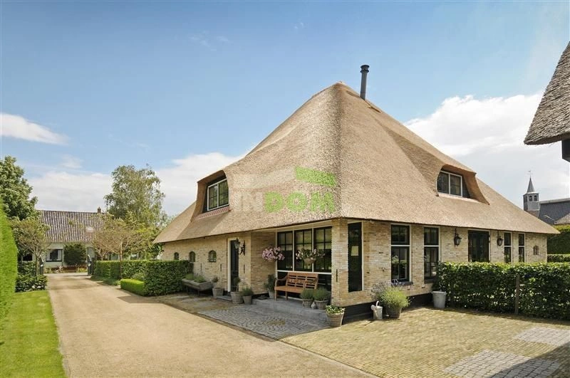 فيلا على الخليج في منطقة راقية من أمستردام، هولندا