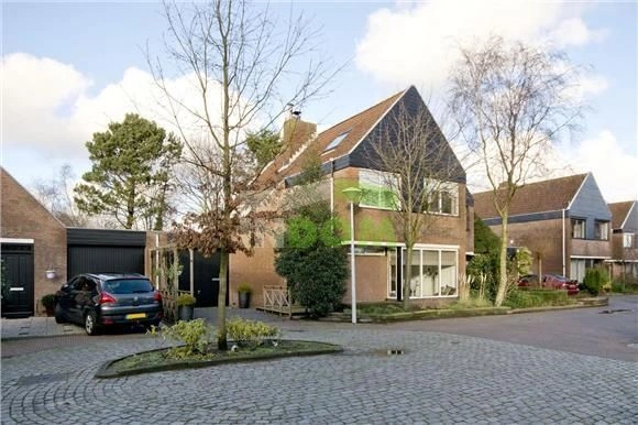 Beautiful house 206 m2 in the city of Haarlem suburb of Amsterdam