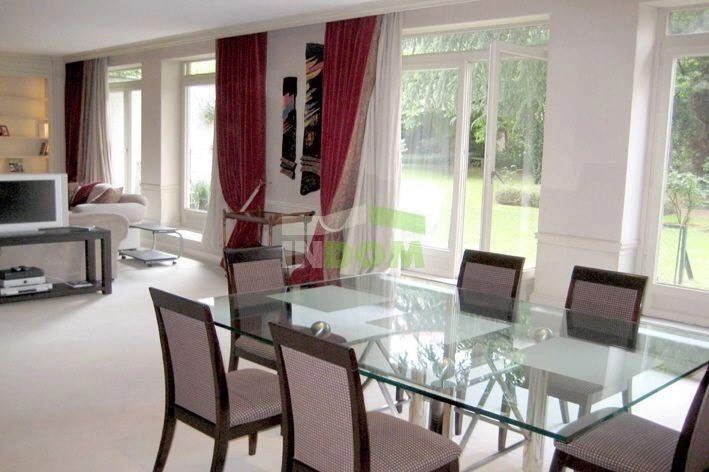 آپارتمان با تراس وسیع در منطقه معتبر بروکسل، بلژیک